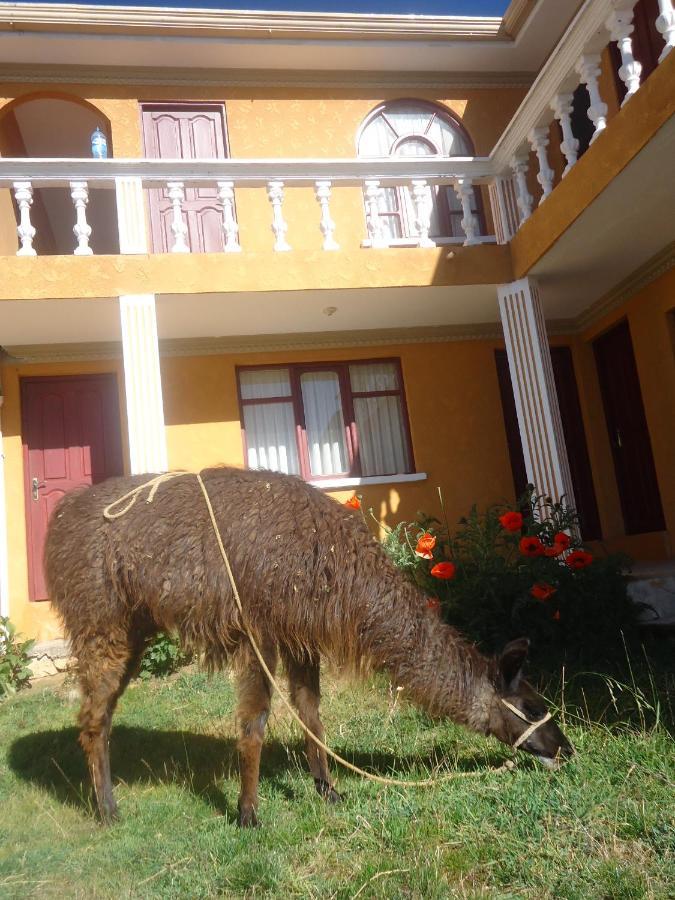 Hostal Del Sol Isla Del Sol ภายนอก รูปภาพ